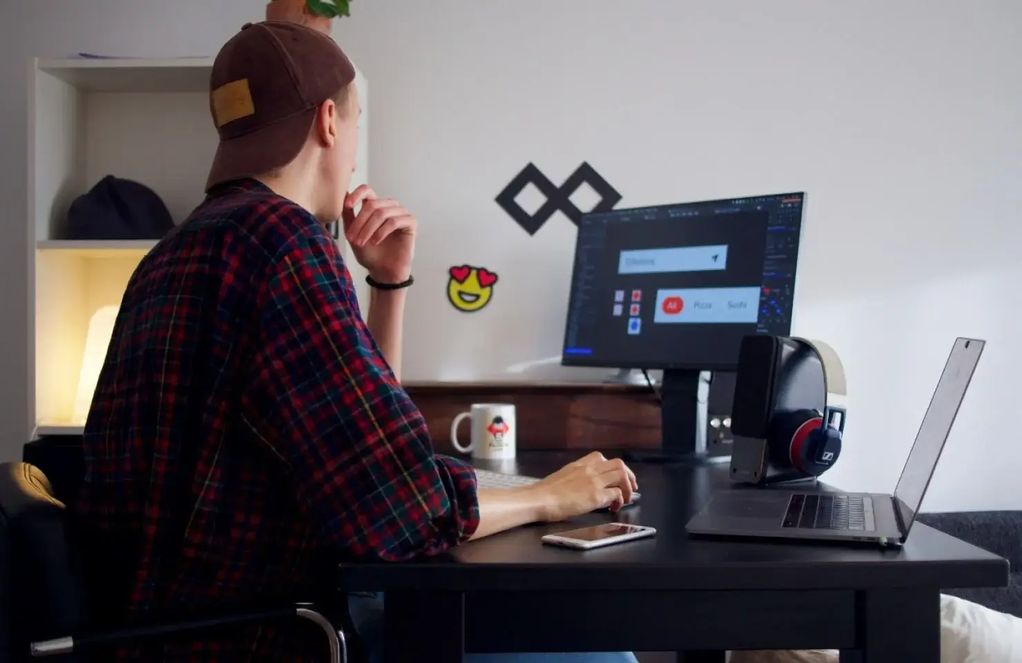 I’ll Paint Your Walls and Give Your Home a New Look I’ll Paint Your Walls and Give Your Home a New Look